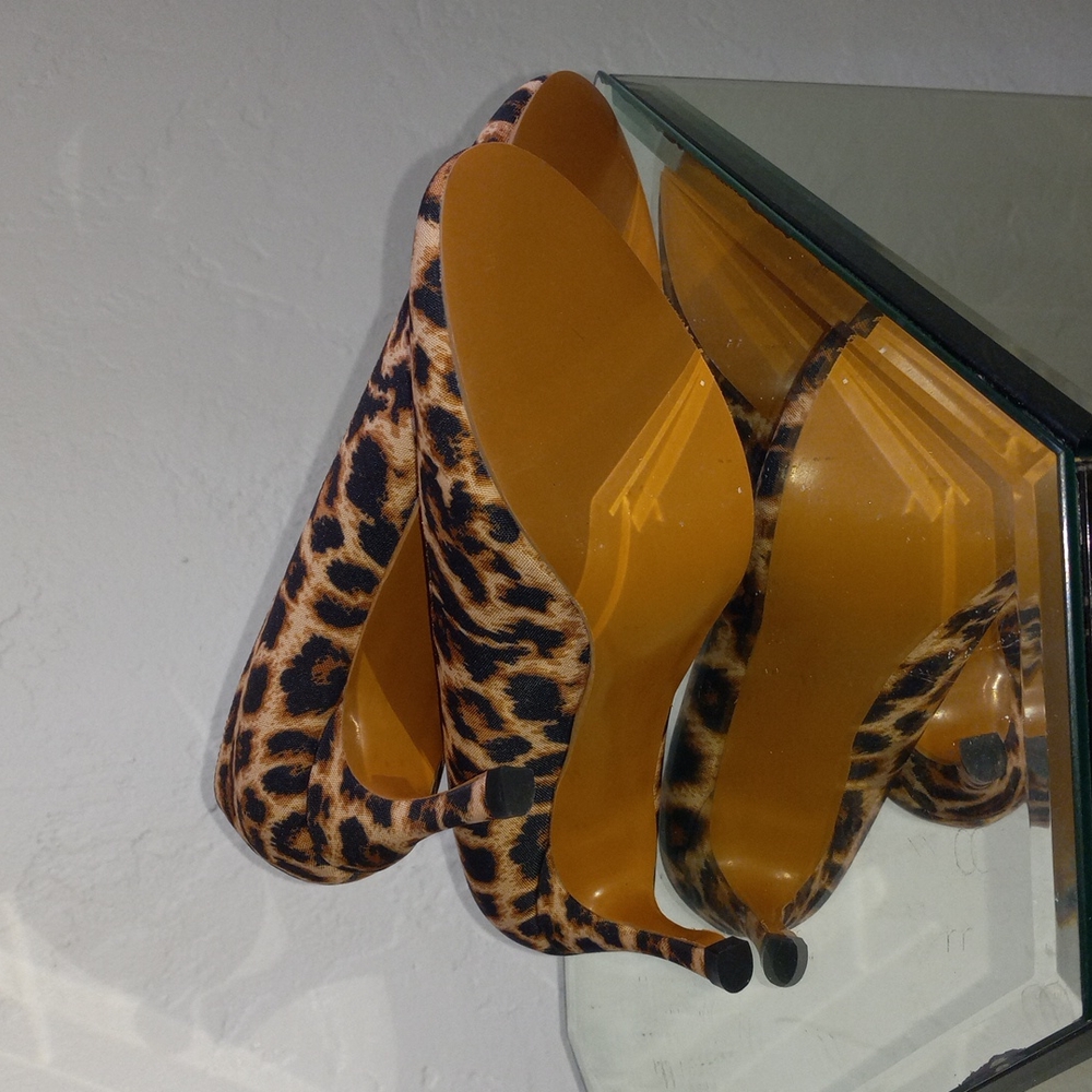 Sizes 10 Custom Shoes leopard print heels - Picture 4 of 5
